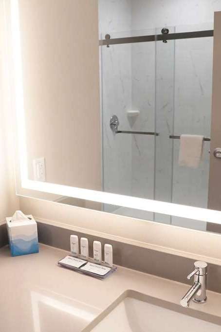 Hotel The Elm, a Ramada by Wyndham photo 4