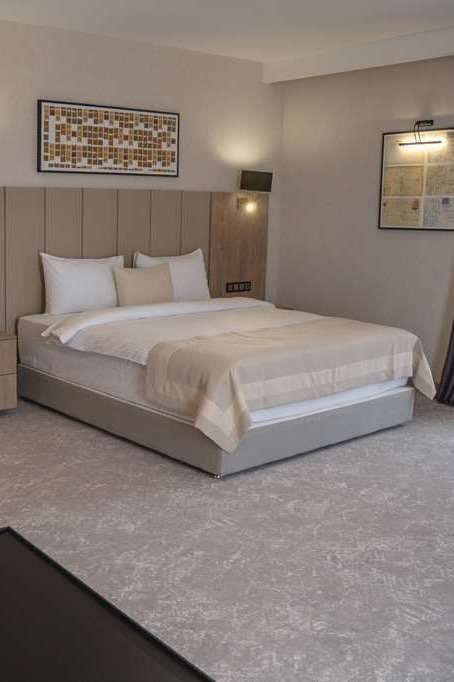 Hotel Ramada Plaza By Wyndham Batman photo 1