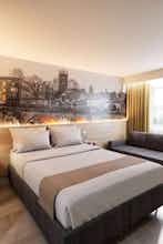 Hotel Super 8 Chester East photo 1