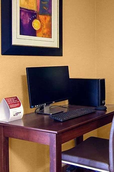 Hotel Super 8 by Wyndham Sturtevant/Racine photo 4