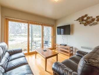 Hotel Club Wyndham Dinner Plain, Trademark Collection by Wyndham photo 3