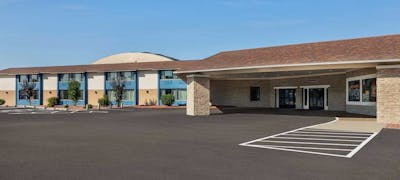 AmericInn La Crosse Riverfront