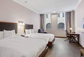 Hotel Wyndham Garden Baronne Plaza New Orleans photo 2