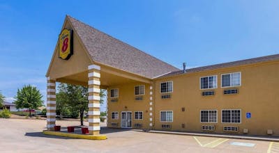 Super 8 by Wyndham De Soto