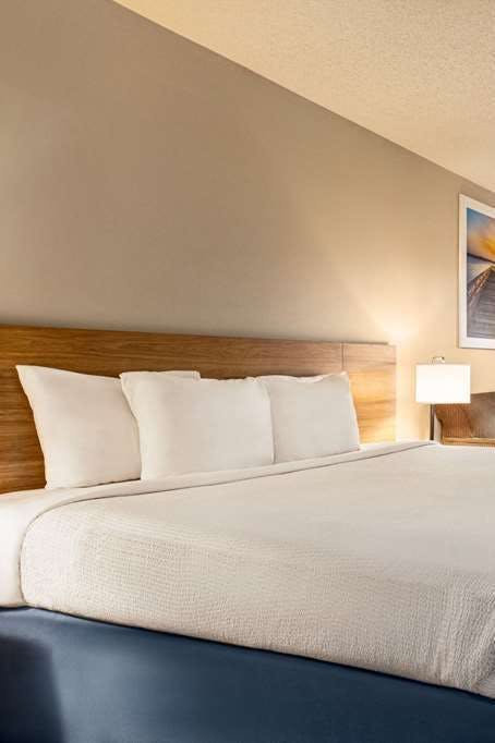 Hotel Days Inn by Wyndham Shallotte photo 1