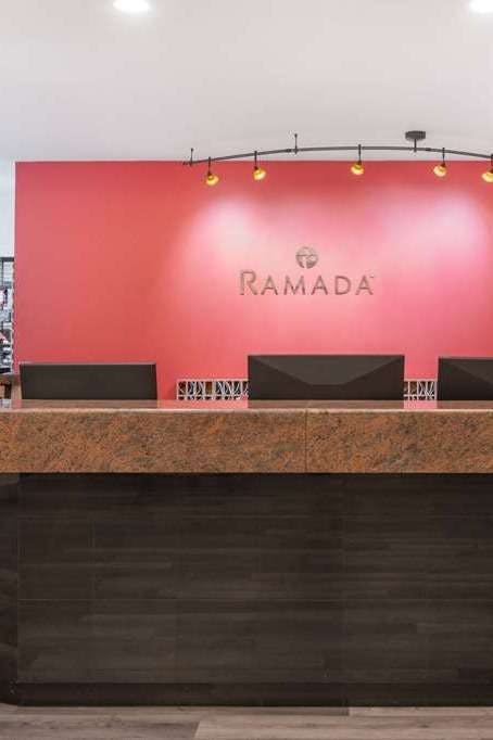 Hotel Ramada by Wyndham Bakersfield North photo 5