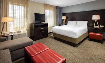 Hotel Staybridge Suites Fairfield Napa Valley Area, an IHG Hotel photo 1