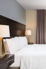 Hotel Staybridge Suites Fairfield Napa Valley Area, an IHG Hotel photo 4