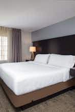 Hotel Staybridge Suites Fairfield Napa Valley Area, an IHG Hotel photo 3