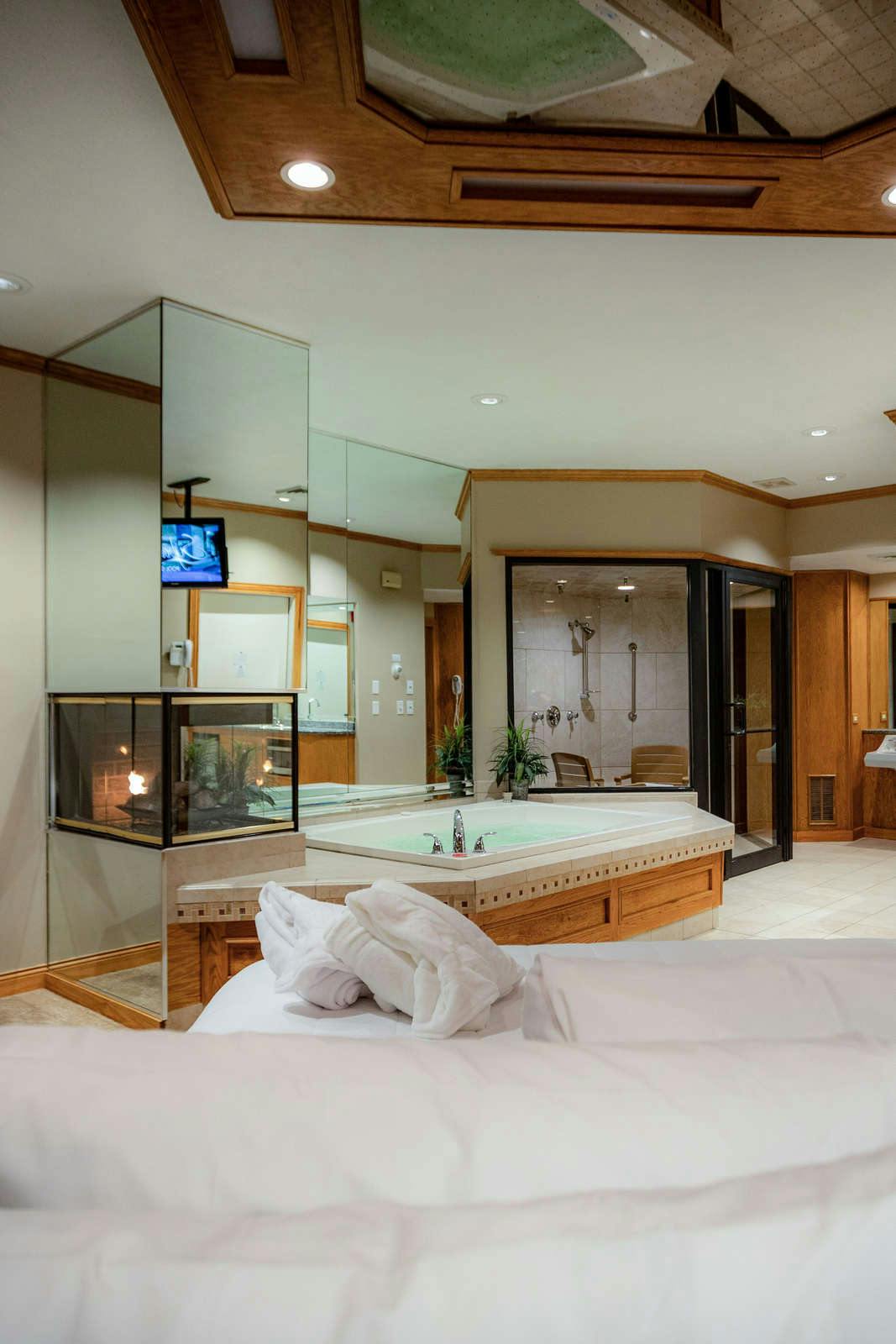 Hotel Sybaris Suites Mequon photo 5