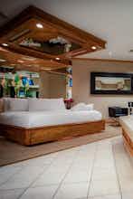 Hotel Sybaris Suites Mequon photo 3
