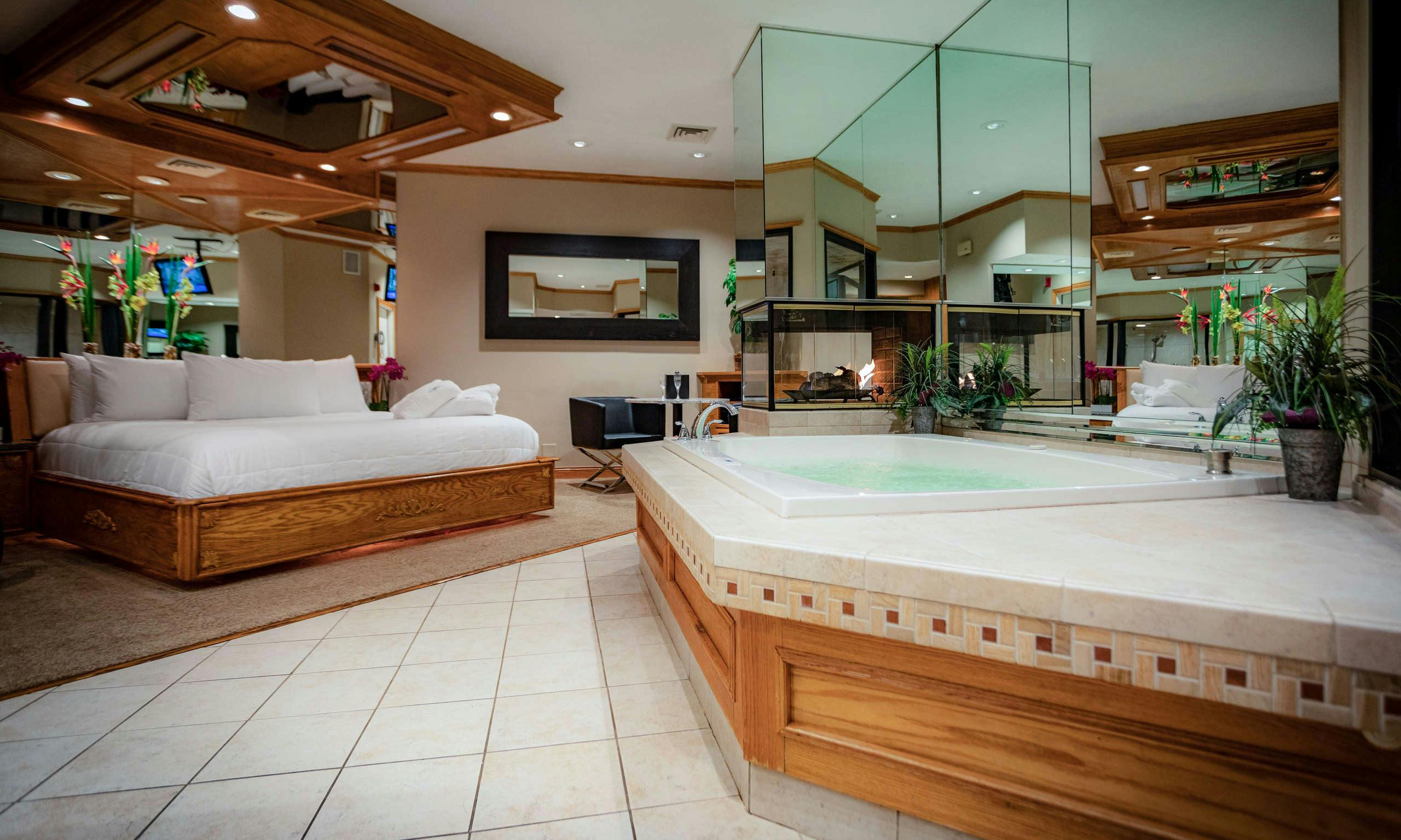 Sybaris Suites Mequon