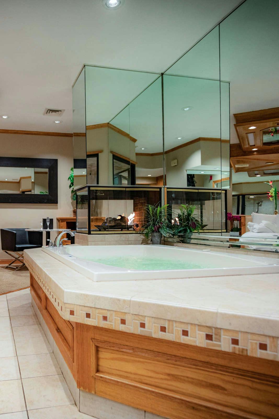 Hotel Sybaris Suites Mequon photo 4