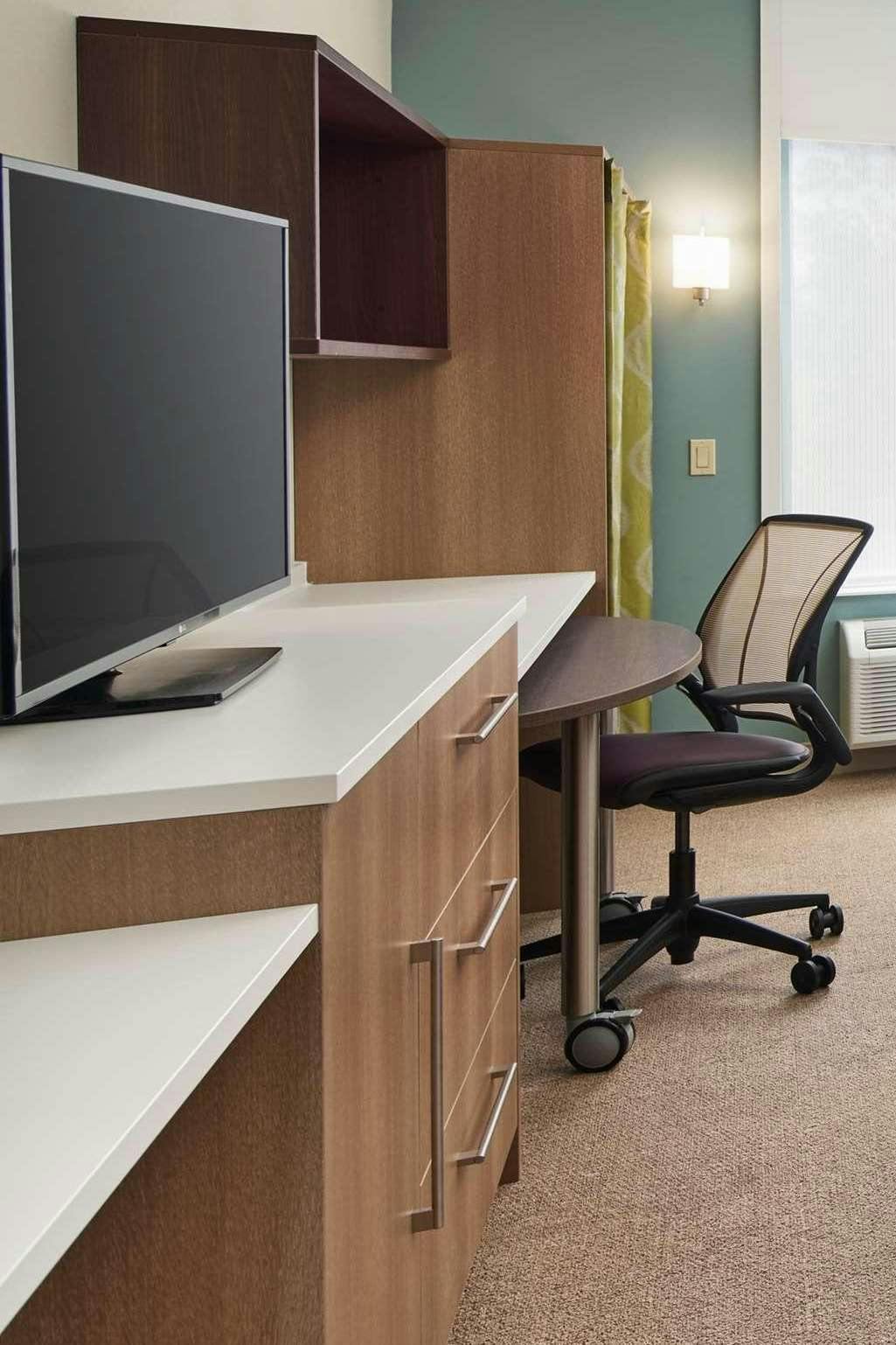 Hotel Home2 Suites by Hilton Palm Bay Melbourne I 95 photo 3