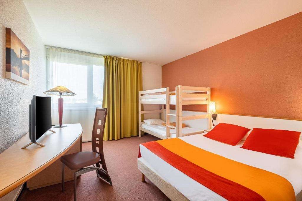 Hotel Quality Hotel Alisee Poitiers Nord photo 1