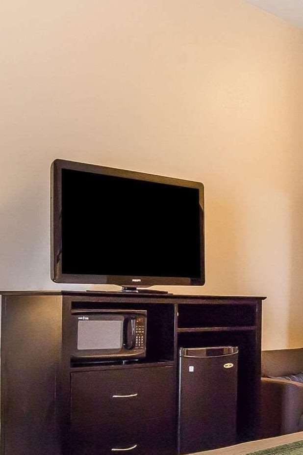 Hotel COMFORT INN BALLARD-ROOSEVELT photo 5