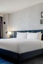 Hotel The Starling Atlanta Midtown, Curio Collection by Hilton photo 2