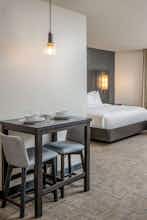 Hotel Sonesta ES Suites New Orleans Convention Center photo 2