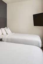 Hotel Sonesta ES Suites New Orleans Convention Center photo 5