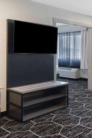 Hotel La Quinta Inn & Suites by Wyndham Evansville photo 4