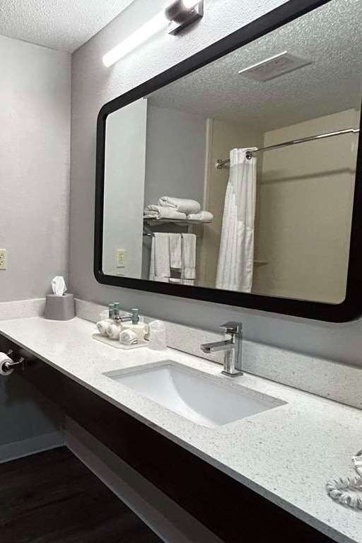 Hotel Sure Stay Plus By Best Western Fremont I 69 photo 5