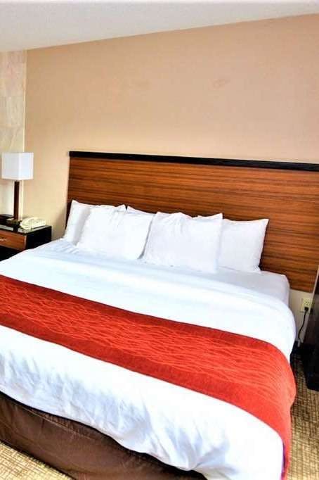 Hotel Sure Stay Plus By Best Western Reading North photo 2