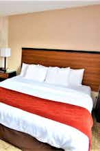 Hotel Sure Stay Plus By Best Western Reading North photo 2