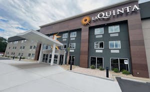 La Quinta Inn & Suites by Wyndham Columbia NE / Fort Jackson