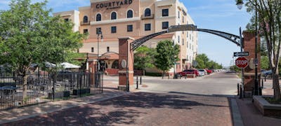 Courtyard by Marriott Wichita At Old Town