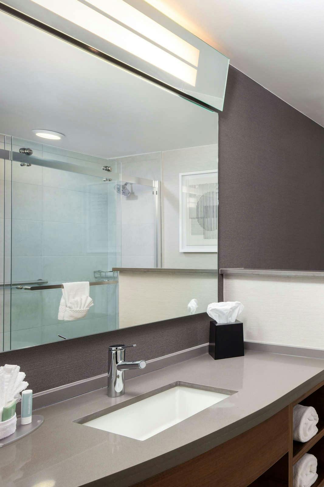 Hotel Courtyard by Marriott Wichita At Old Town photo 4