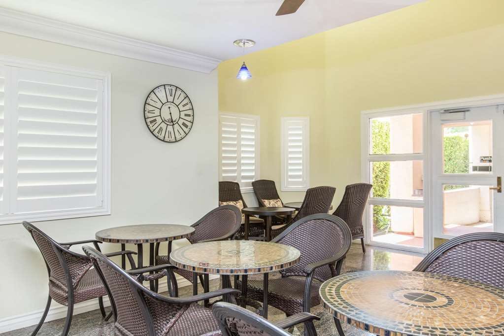 Hotel Days Inn by Wyndham Near City Of Hope photo 4