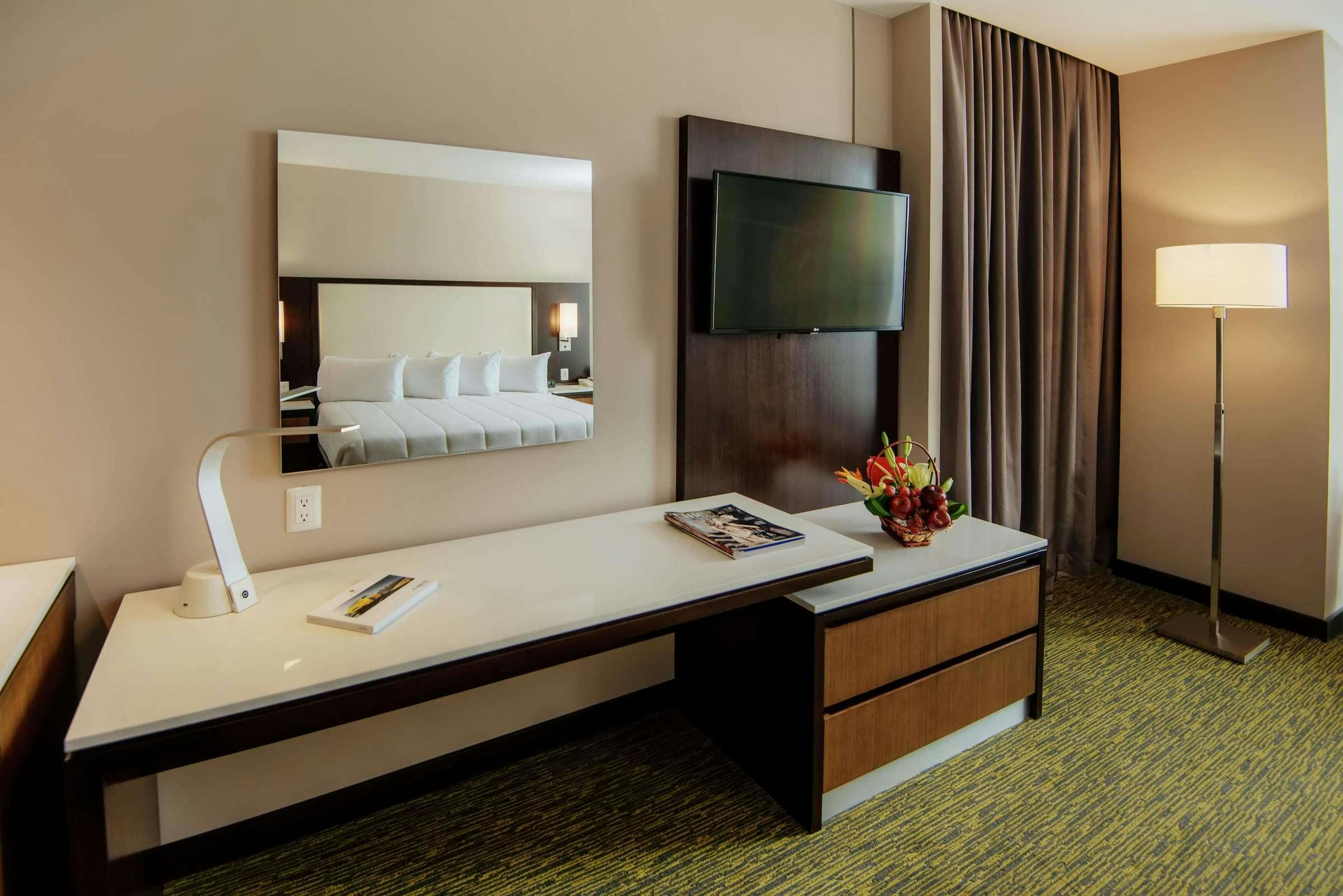 Hotel Hilton Garden Inn Puebla Angelopolis photo 2