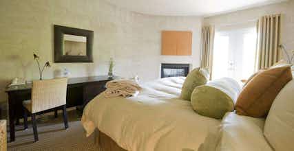 Hotel Chateau Bromont - Resort Hotels photo 1