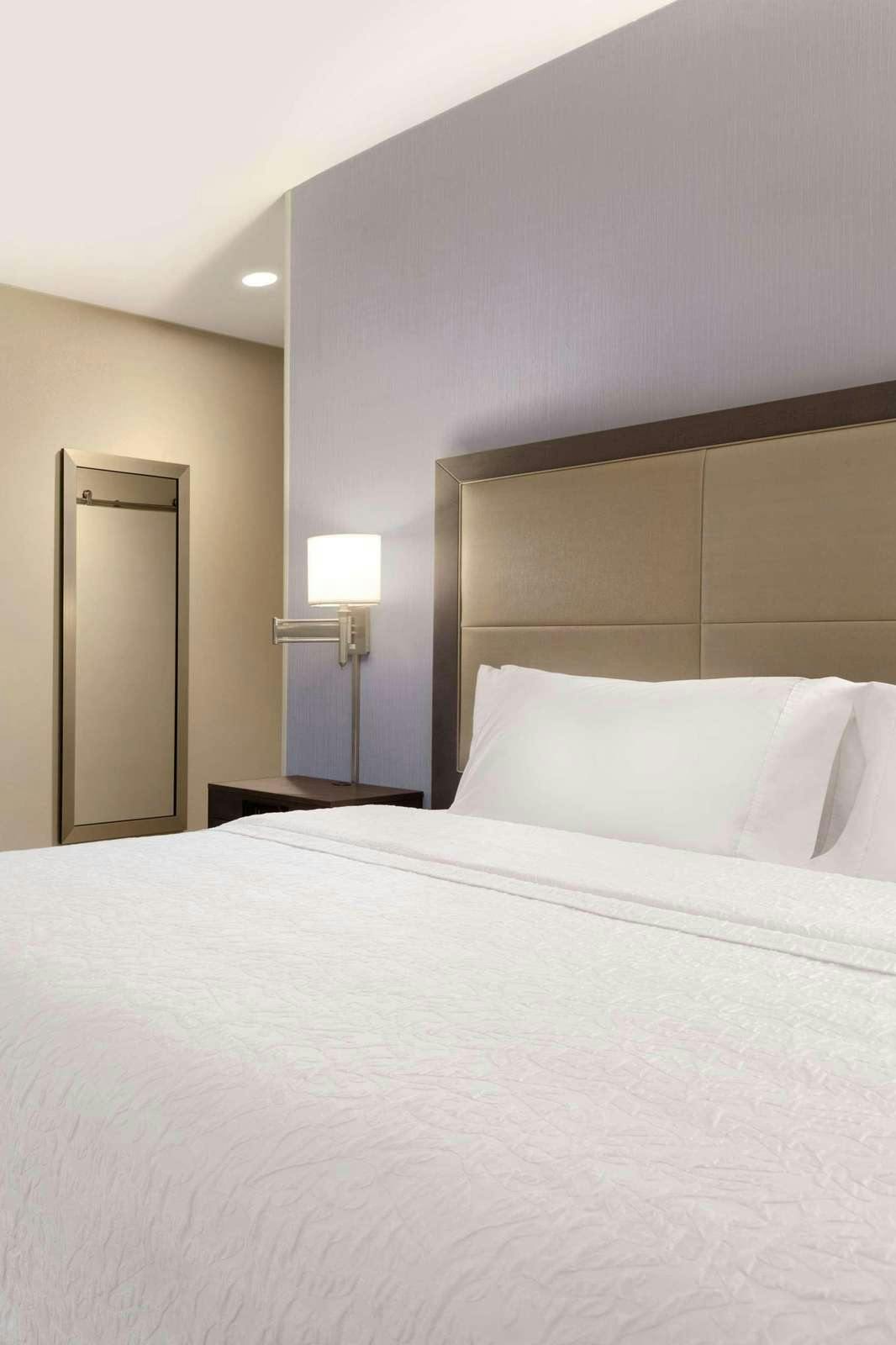 Hotel Hampton Inn & Suites Seattle/Renton photo 1