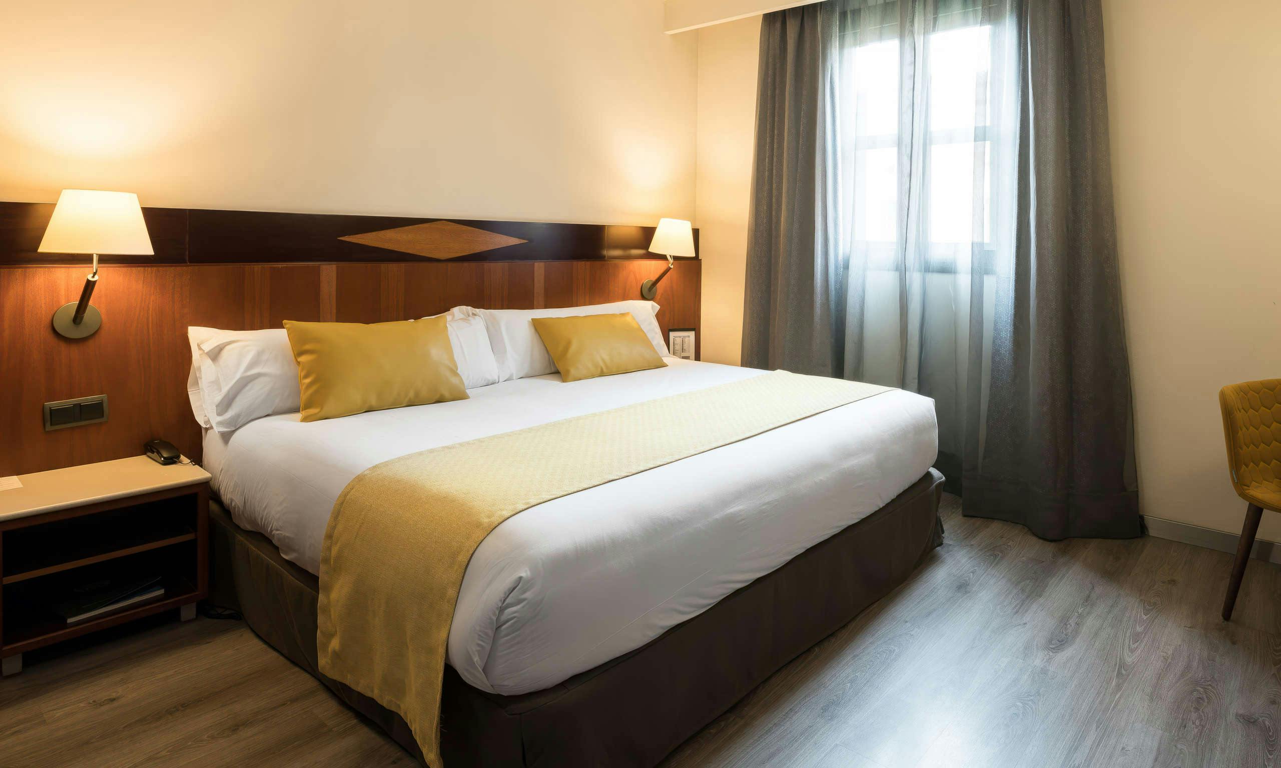 Hotel Catalonia Eixample 1864 photo 1