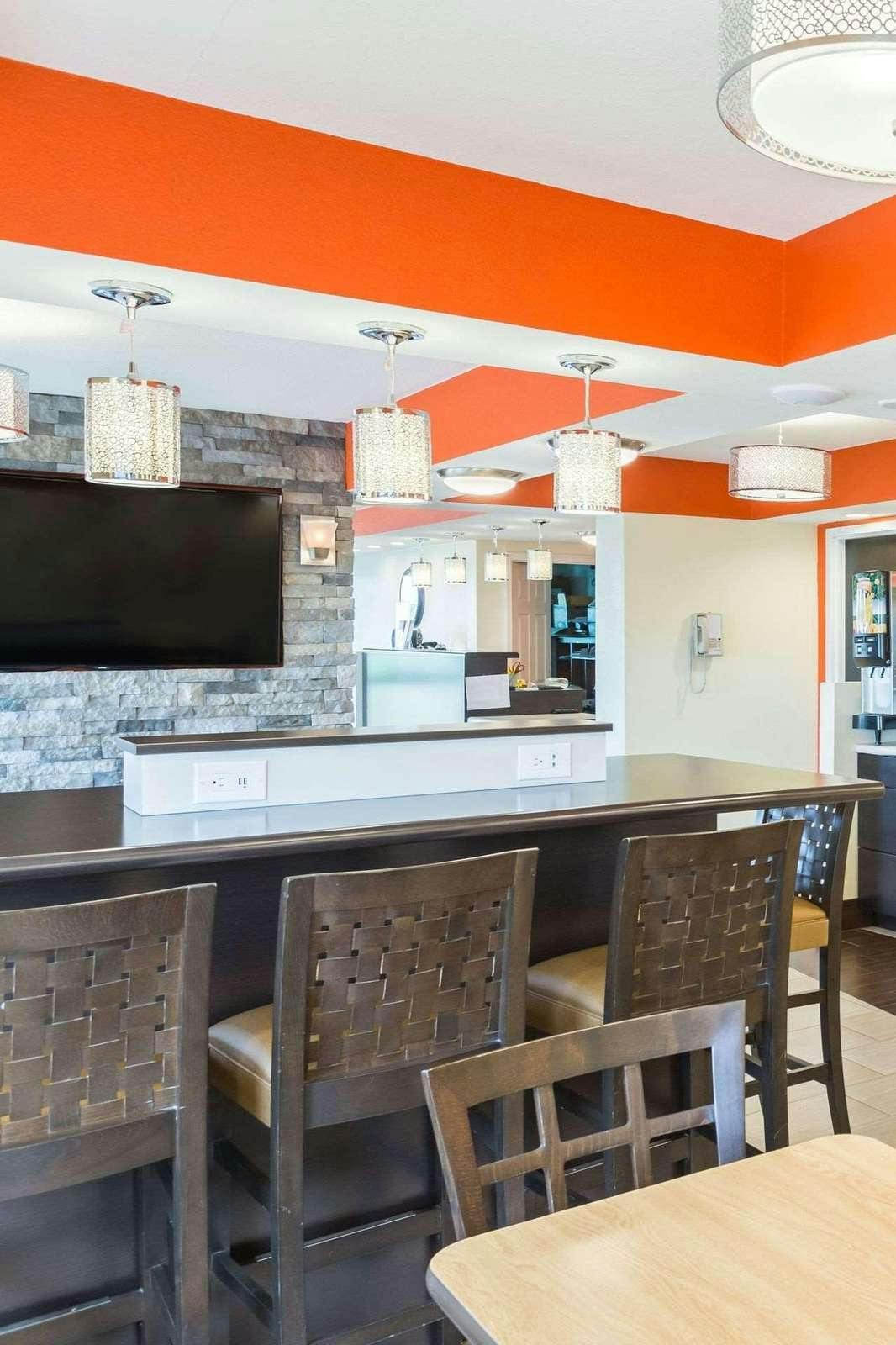 Hotel Econo Lodge White Pine photo 3