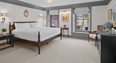 The Davenport Inn