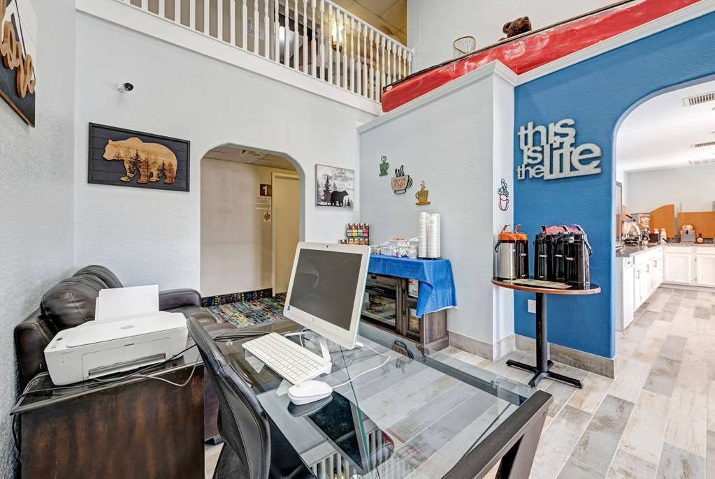 Hotel Baymont Inn Suites Salida photo 5