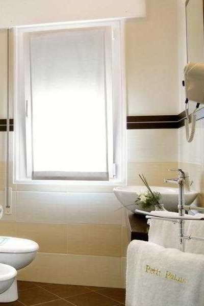 Hotel Marea Petit Palais photo 2
