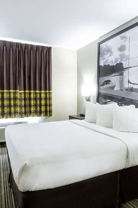 Hotel Super 8 by Wyndham Truro NS photo 3