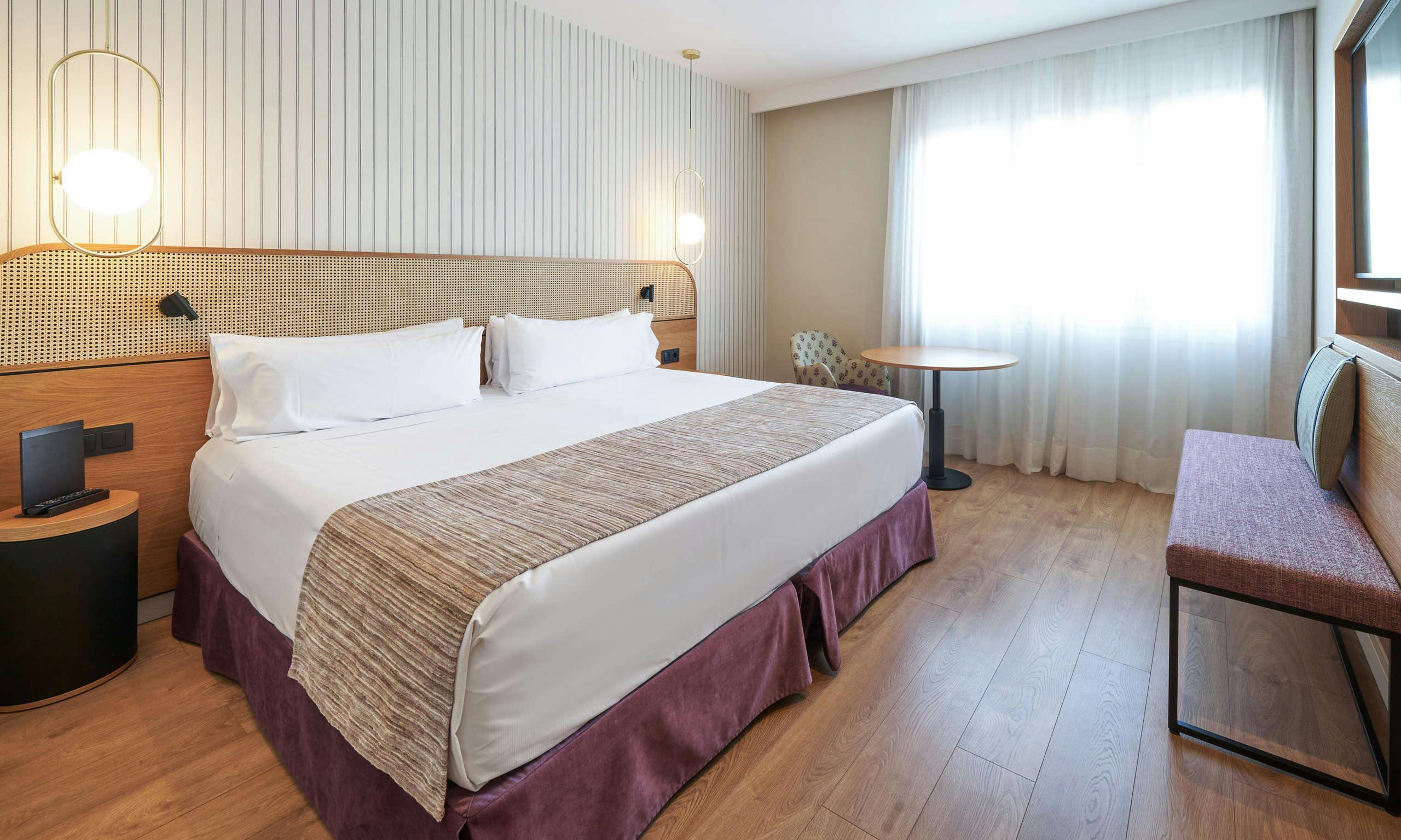 Hotel Catalonia Diagonal Centro photo 2