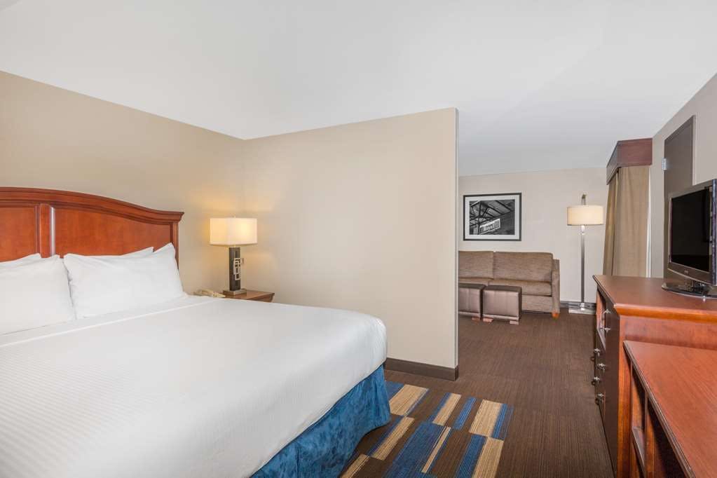 Hotel Wyndham New Orleans - French Quarter photo 4