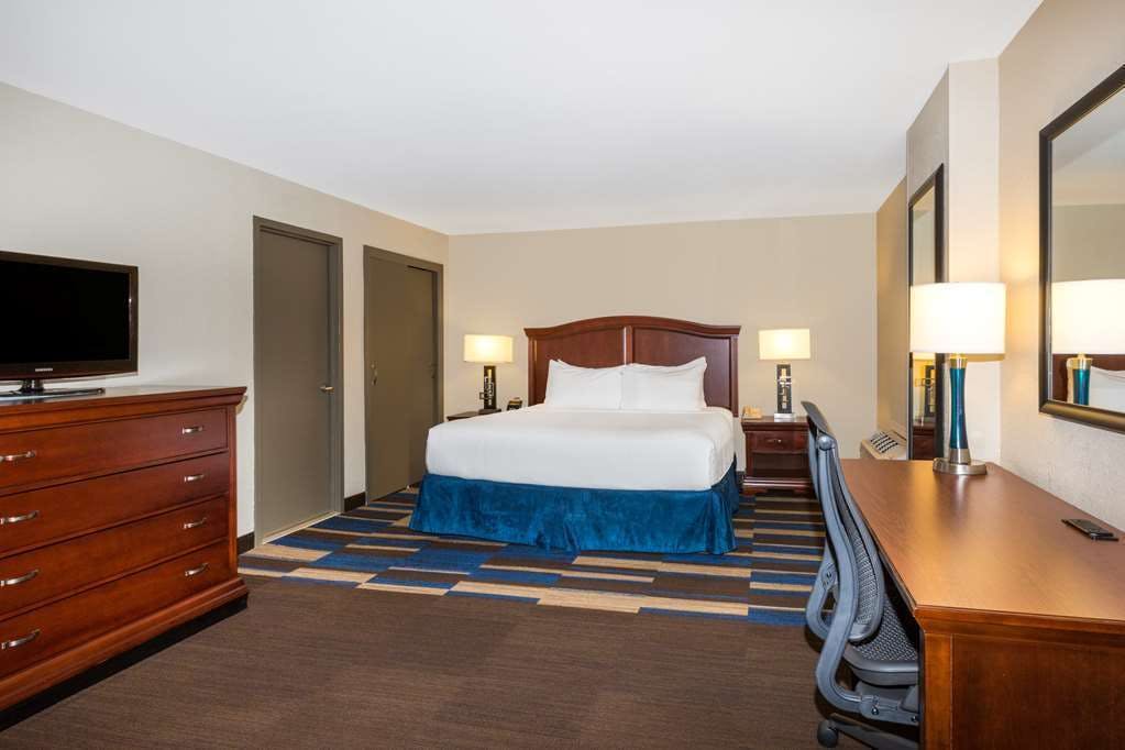 Hotel Wyndham New Orleans - French Quarter photo 5