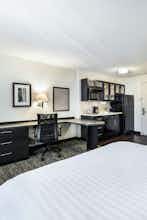 Hotel Sonesta Simply Suites Denver West Federal Center photo 2