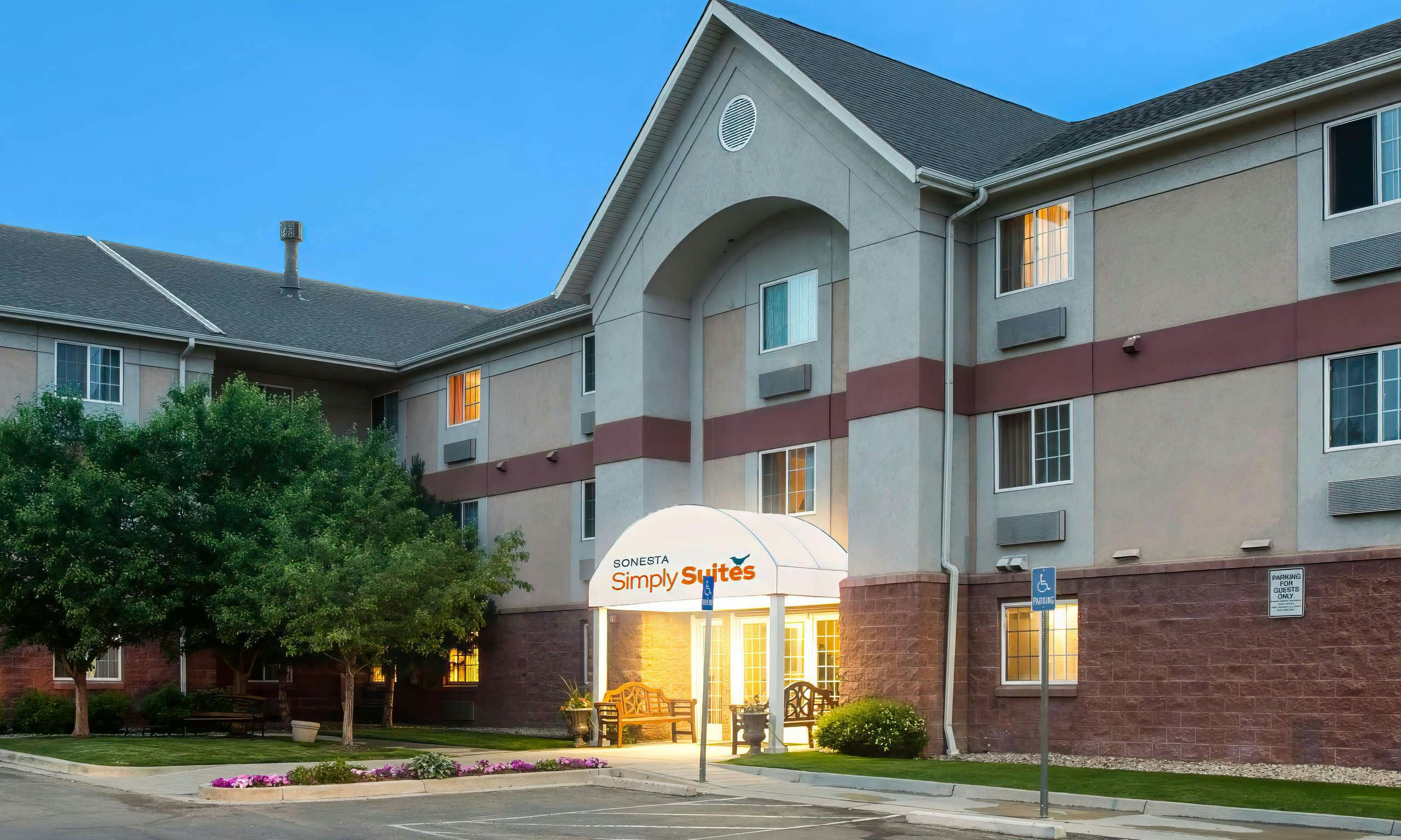 Sonesta Simply Suites Denver West Federal Center