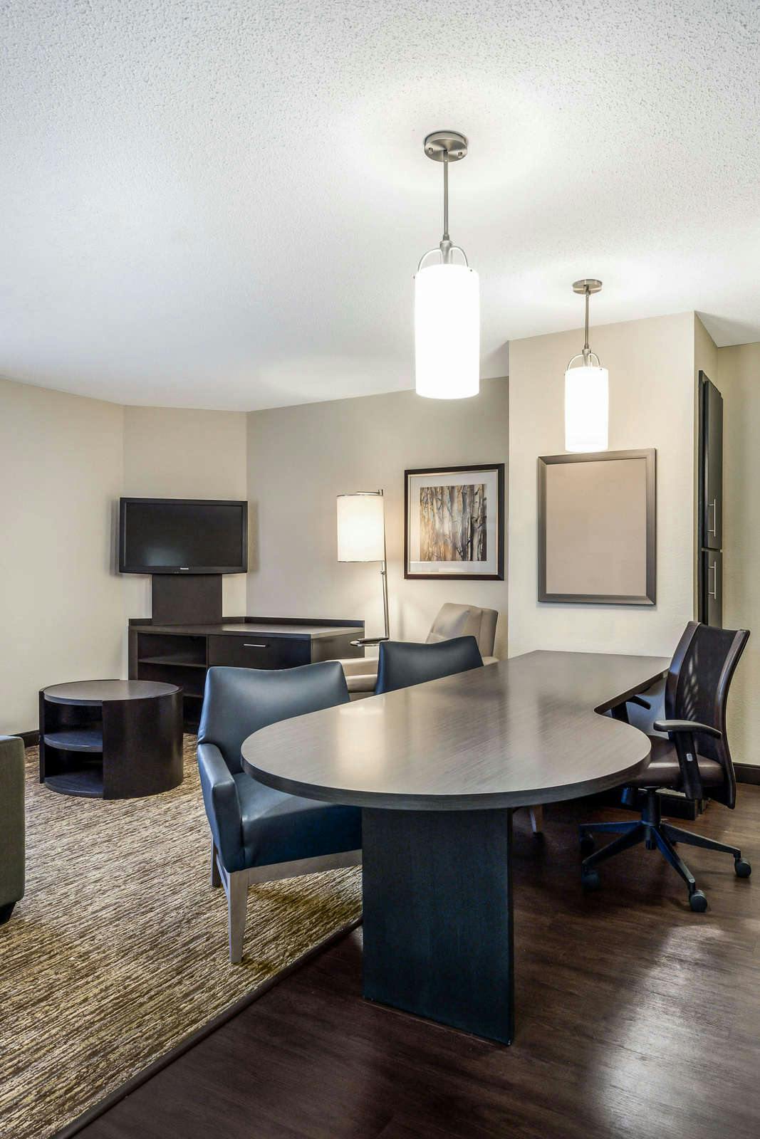 Hotel Sonesta Simply Suites Denver West Federal Center photo 5