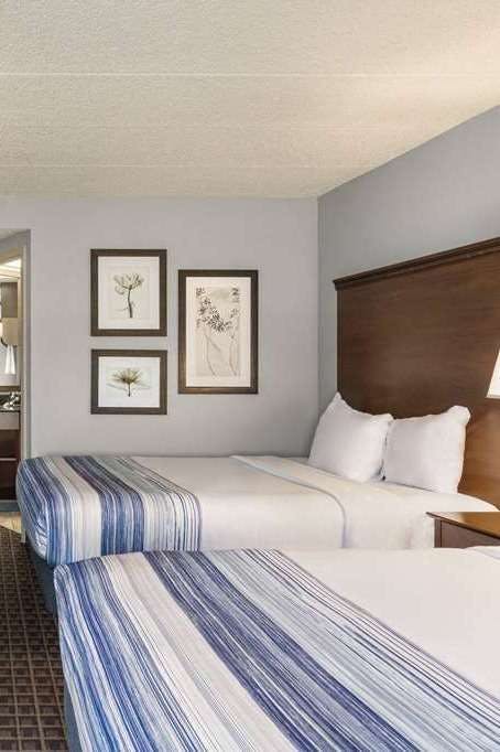 Hotel AmericInn MadisonW photo 3