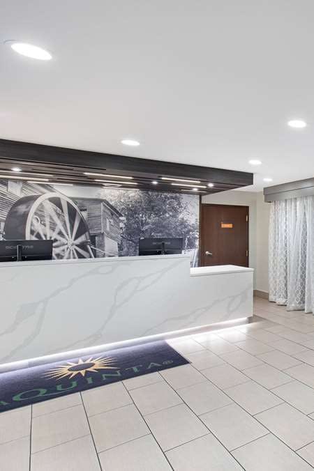 Hotel La Quinta Inn & Suites by Wyndham Pigeon Forge-Dollywood photo 5