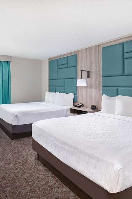 Hotel La Quinta Inn & Suites by Wyndham Pigeon Forge-Dollywood photo 2