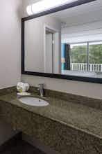 Hotel Travelodge by Wyndham Kingsland GA photo 5